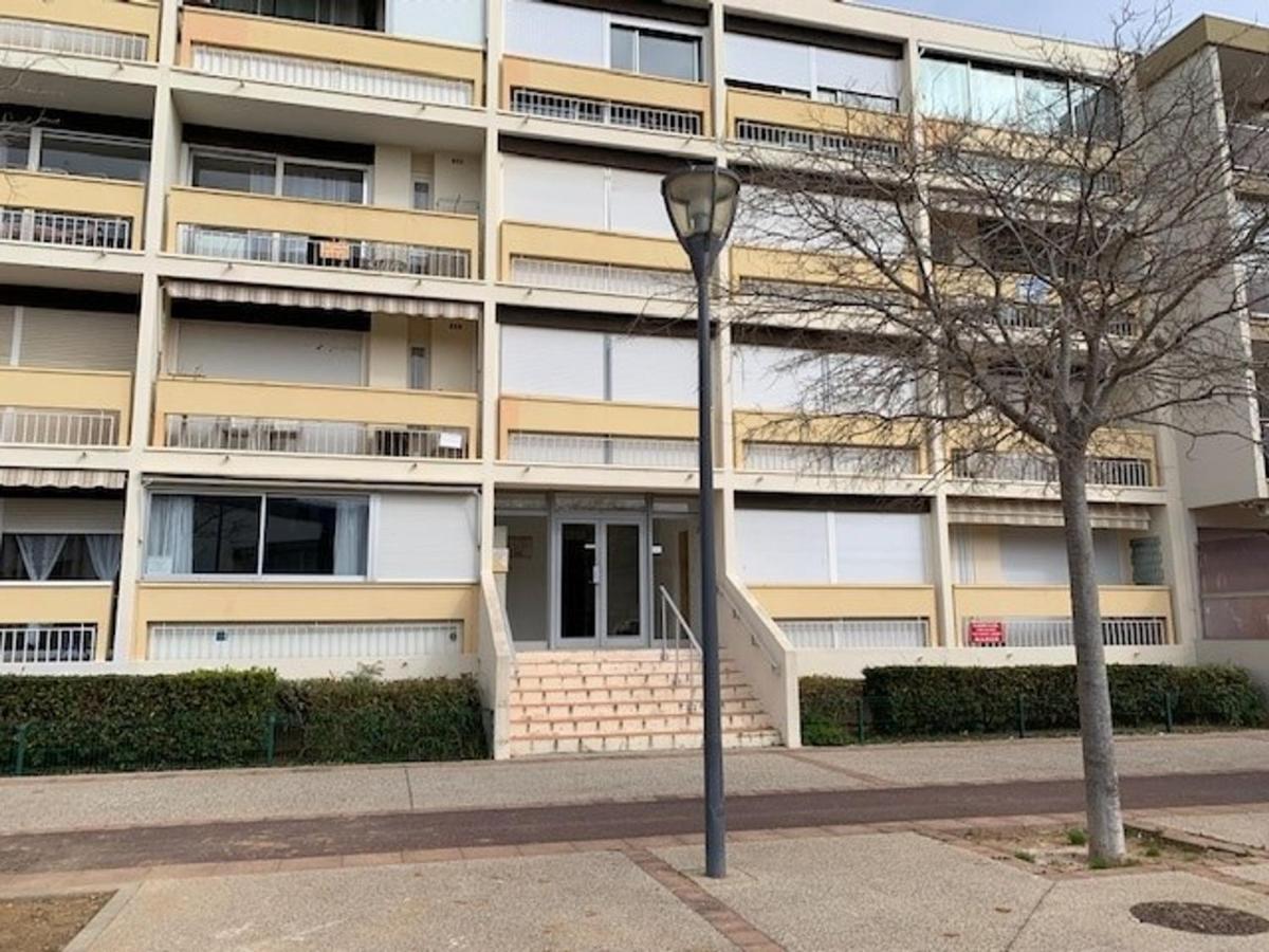 Appartement Climatise Avec Balcon, Parking Prive, Wifi - Proche Thermes Et Etang - Fr-1-503-23 巴拉吕克莱班 外观 照片